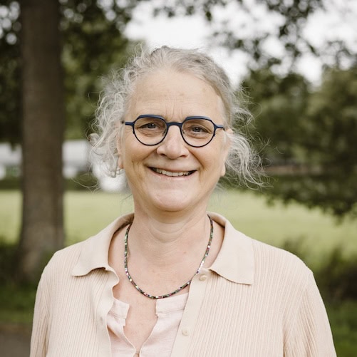 Arenda Oomen - speltherapeut, kindercoach en pedagoog bij Praktijk Roets